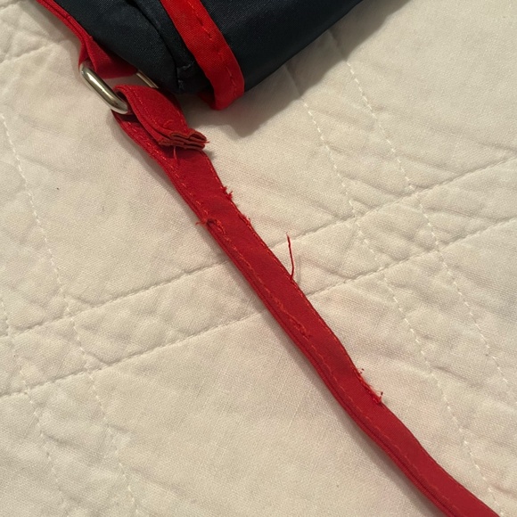 Bundle Mitchell & Ness New England Patriots Knit Pom Pom Hat & Licensed Purse - Picture 9 of 11